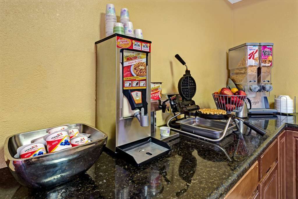 Quality Inn Overland Park Kansas City Удобства фото
